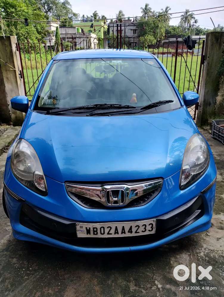 Honda Brio Petrol Mt 2012