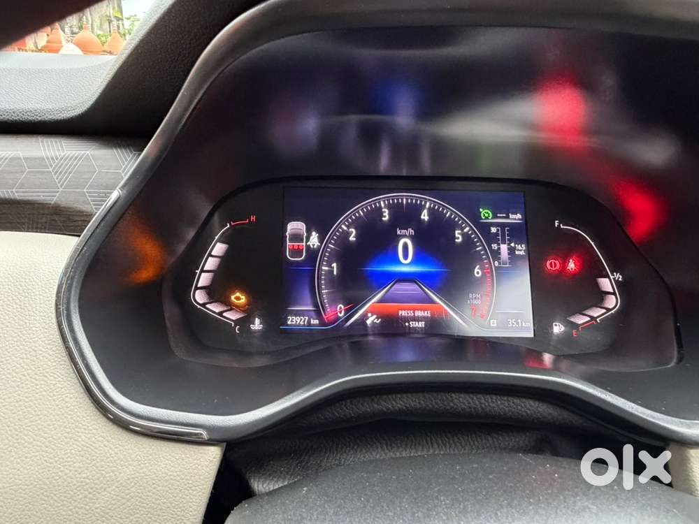 Renault Triber Petrol 2026