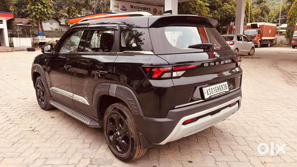Maruti Suzuki Brezza 1.5 Zxi Smart Hybrid, 2025, Petrol