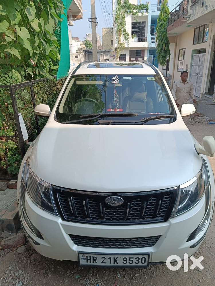 Mahindra Xuv500 Diesel 2015 W10 Top Model With Sunroof