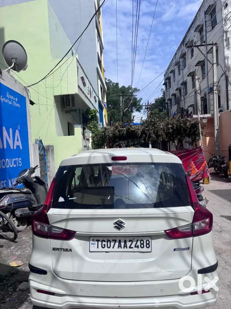 Maruti Ertiga Vxi At 2025