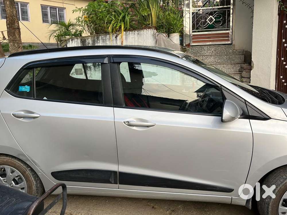 Hyundai Grand I10 2017 Petrol Well Maintained