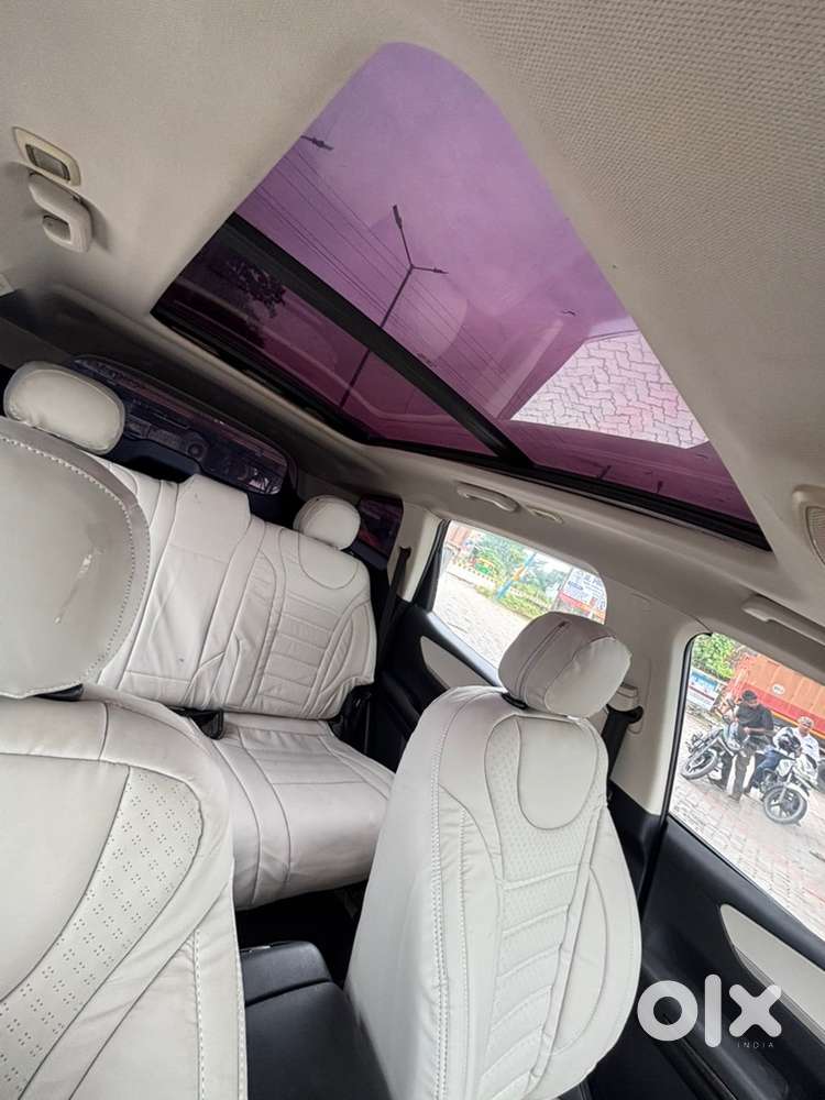 Mahindra Xuv700 2022 Petrol Well Maintained