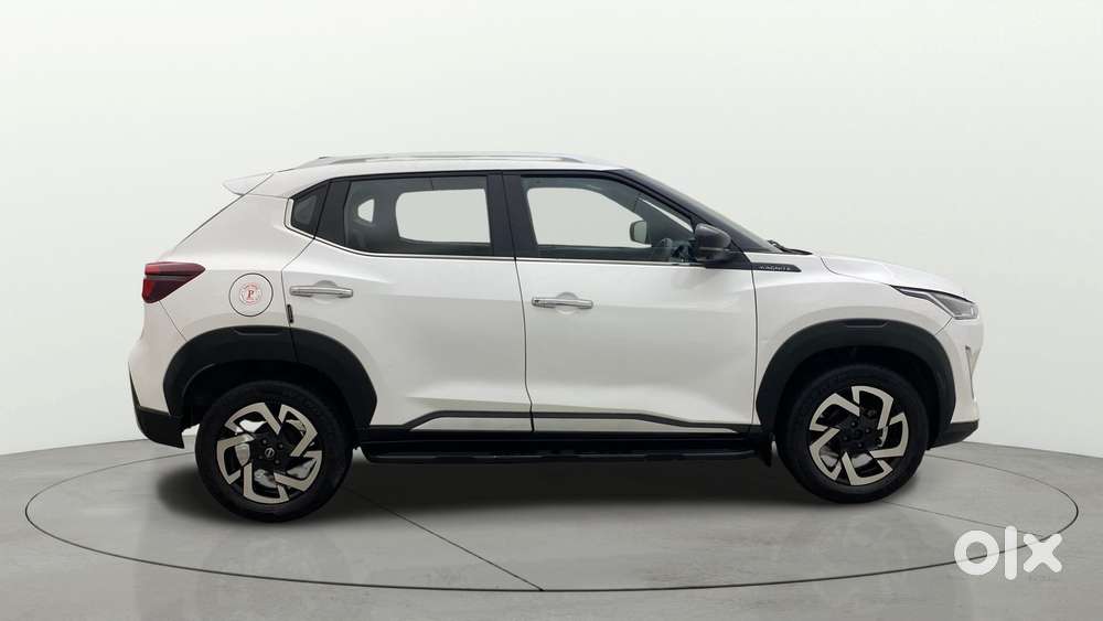 Nissan Magnite 1.0 Xv Premium, 2021, Petrol