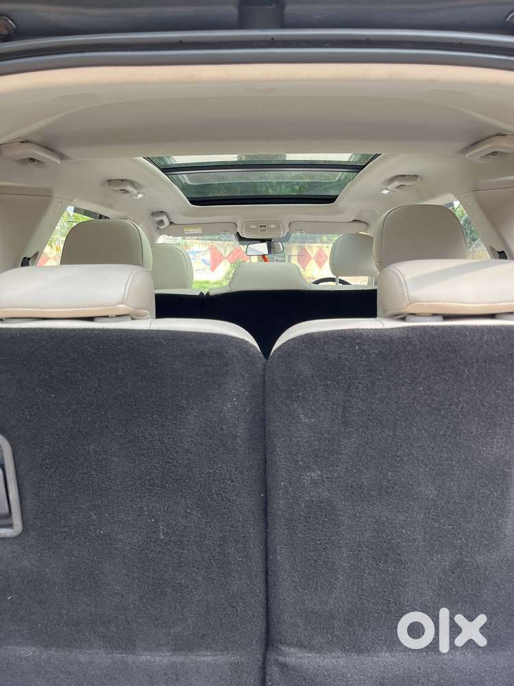 Mahindra Xuv700 2.0 Ax 7 Petrol Mt Str, 2022, Petrol