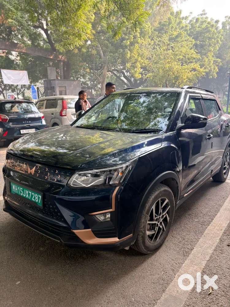 Mahindra Xuv400 Ev 2024 Electric 23000 Km Driven