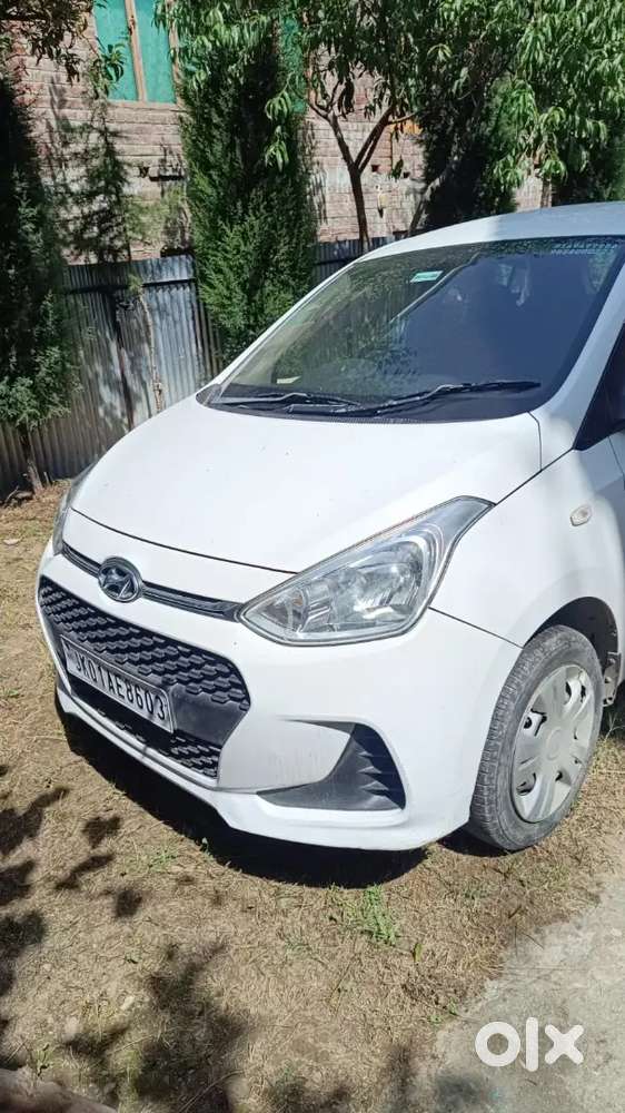 Hyundai Grand I10 2017 Petrol 45000 Km Driven