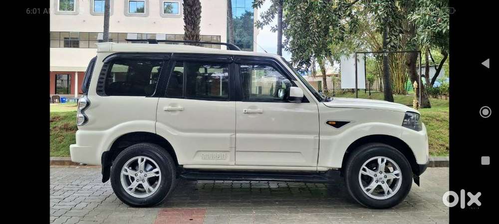 Mahindra Scorpio S10, 2017, Diesel