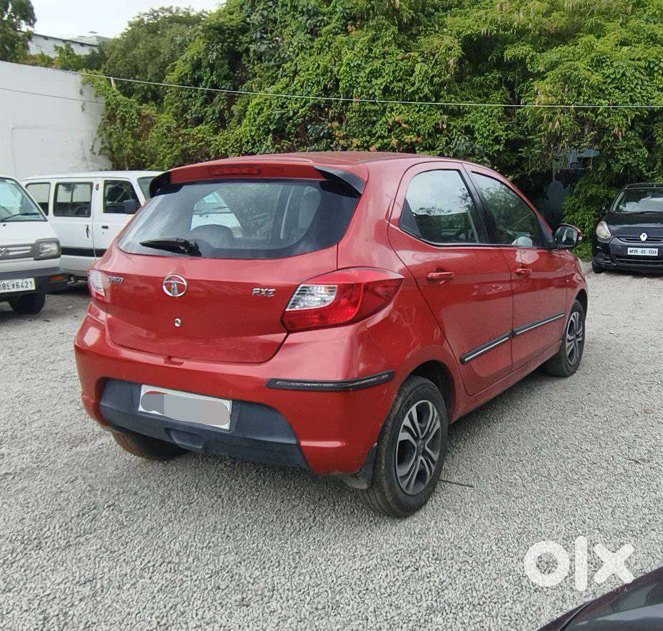 Tata Tiago 1.2 Revotron Xza, 2018, Petrol