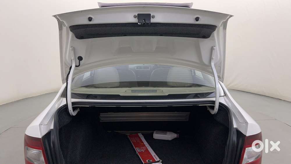 Skoda Rapid 2011-2013 1.6 Mpi Ambition, 2016, Petrol