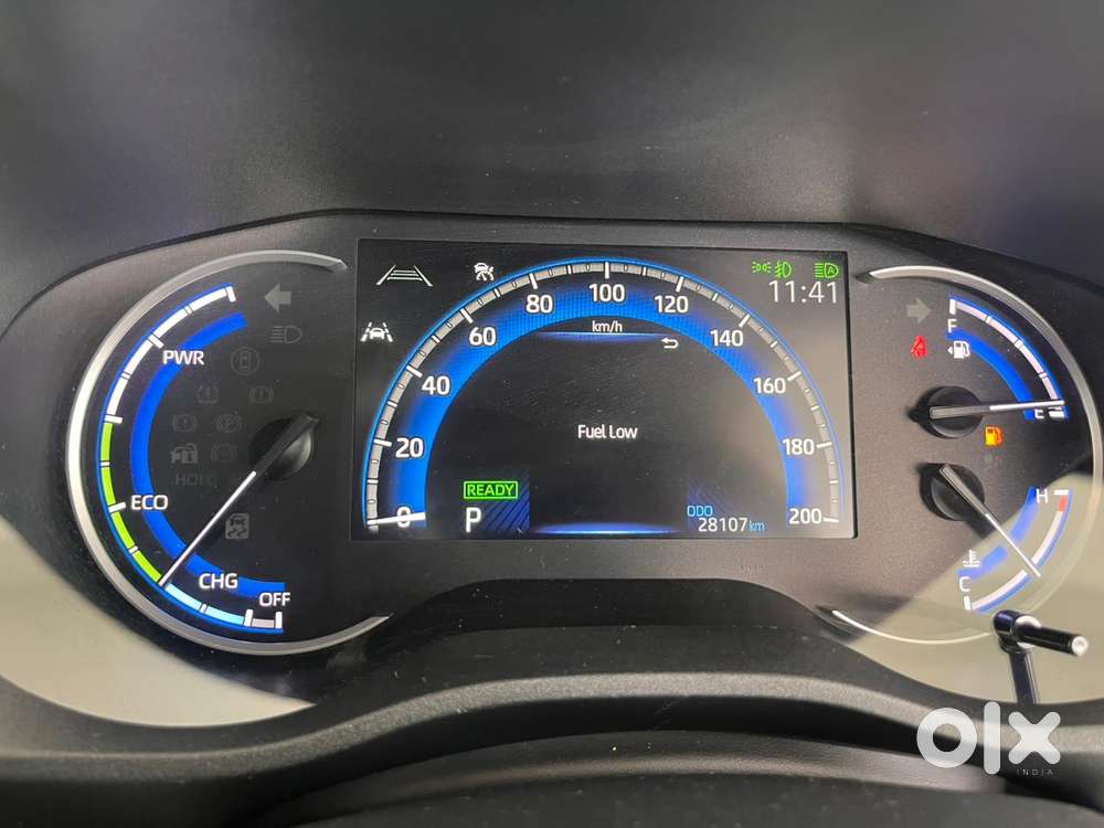 Toyota Innova Hycross 2.0 Zx (o) Hybrid 7 Str, 2024, Petrol