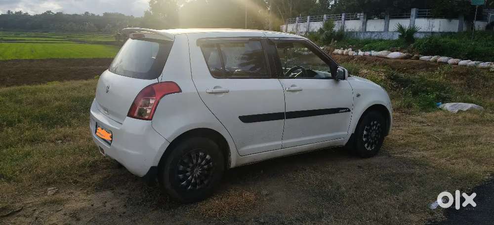 Maruti Suzuki Swift 2010