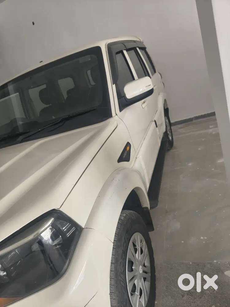 Mahindra Scorpio 2016 Diesel 120300 Km Driven