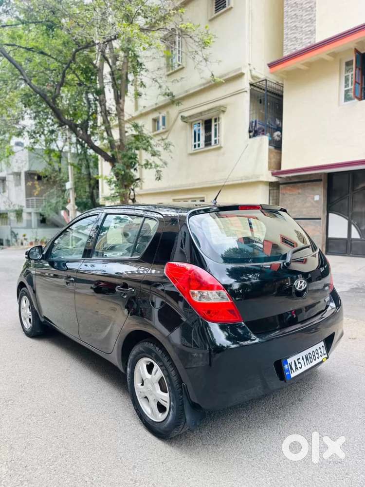 Hyundai I20 Asta 1.2 O With Sunroof, 2011, Petrol