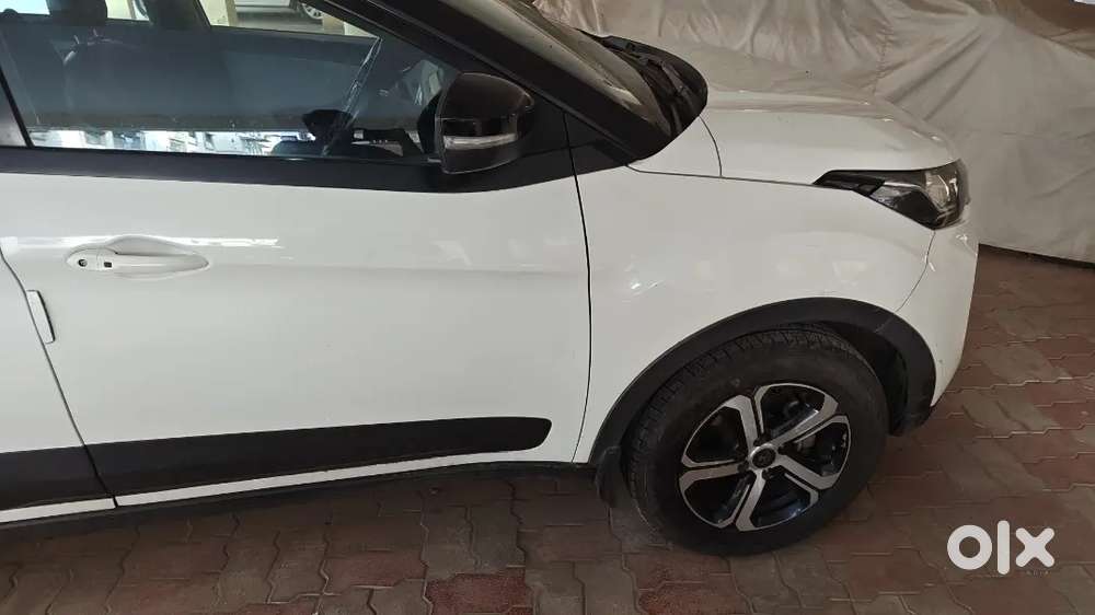 Tata Nexon 2023 Petrol 90000 Km Driven