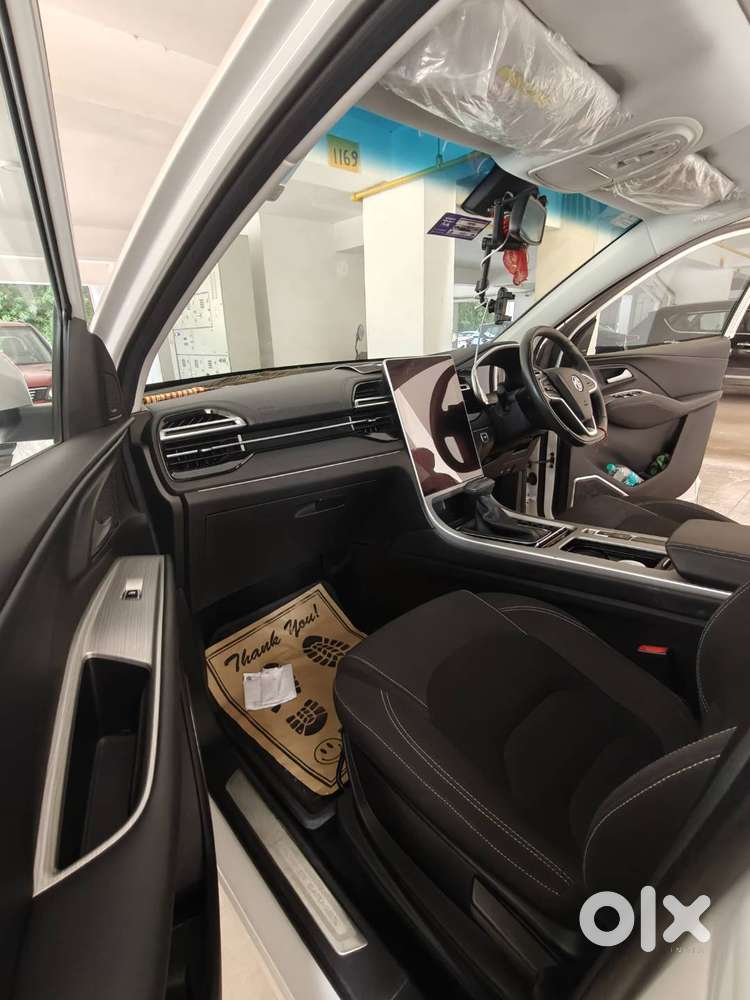 2024 Mg Hector Select Cvt Pro Auto Petrol Warranty 13 Lakhs Negotiable