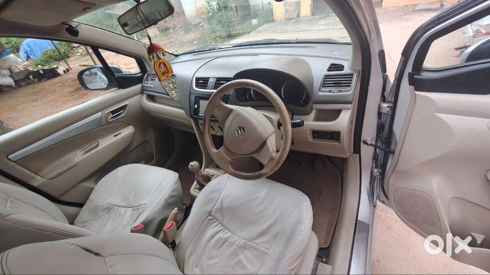 Maruti Suzuki Ertiga 2012 Model Vxi Optional