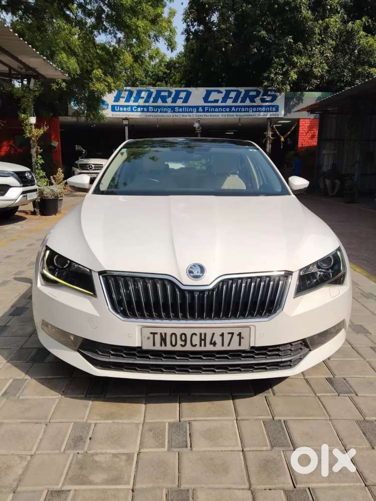 Skoda Superb [2014-2016] 1.8 Style Tsi At, 2017, Petrol