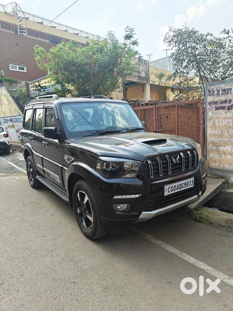 Mahindra Scorpio Classic S11 Diesel 2025