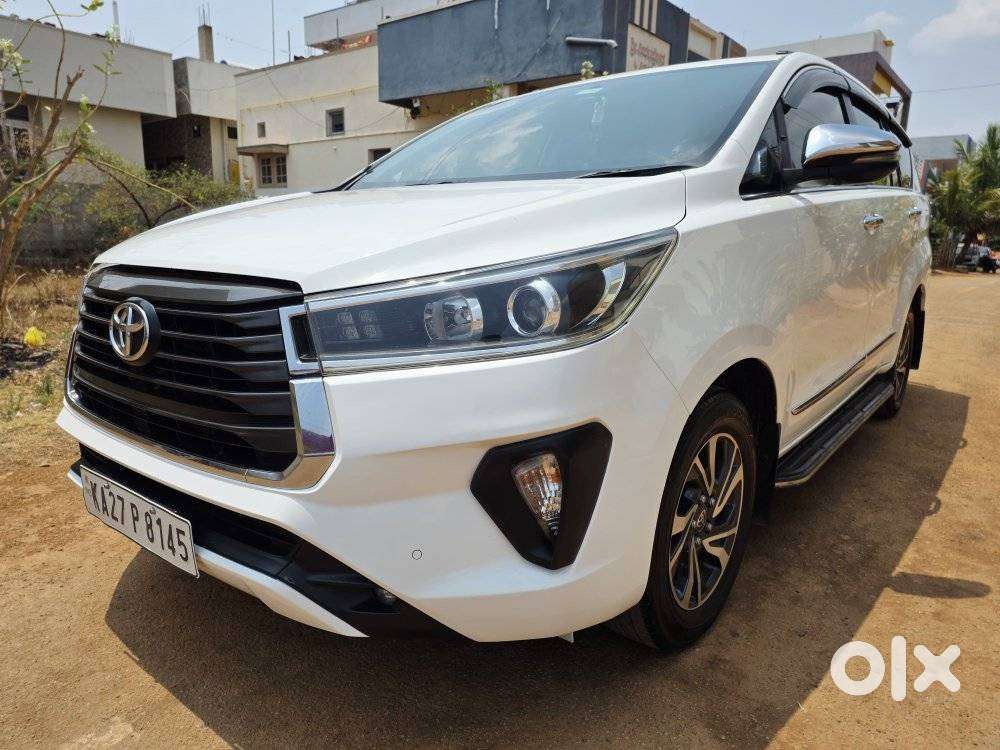 Toyota Innova Crysta 2.4 V 8 Str, 2022, Diesel