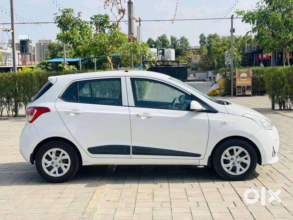 Hyundai Grand I10 Sportz O 1.2, 2017, Petrol