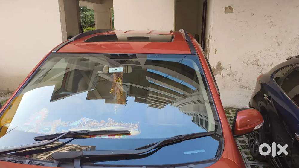 Mahindra Xuv500 2.2 W10 2015 All Papers Ok Tax Till 2030