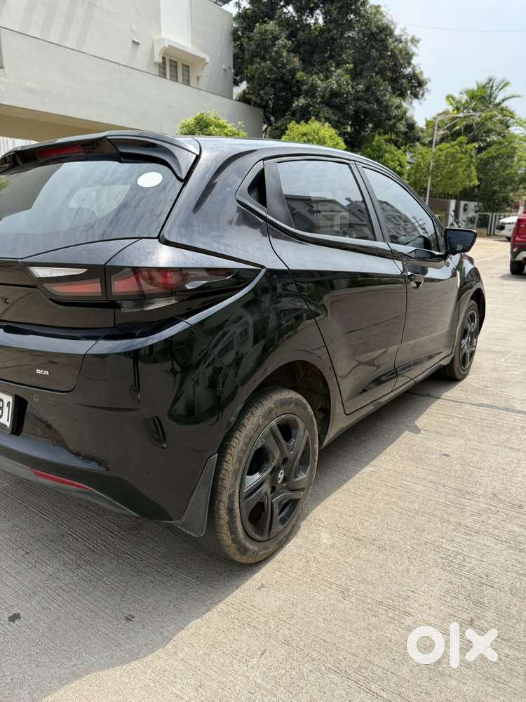 Tata Altroz 1.2 Xta Petrol Dct, 2023, Petrol