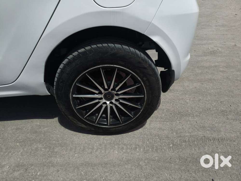 Tata Tiago 1.2 Revotron Xm, 2017, Cng & Hybrids