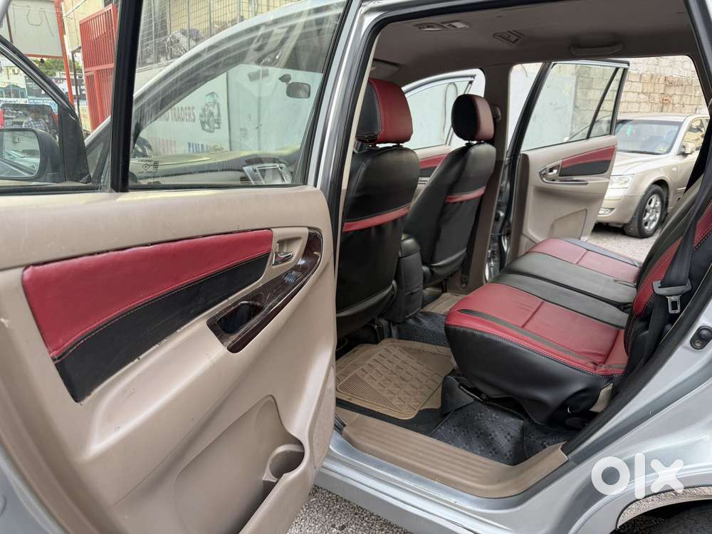 Toyota Innova 2.5 Vx 8 Str, 2015, Diesel