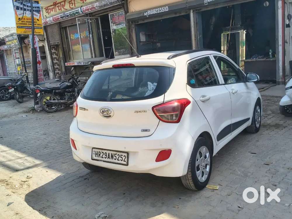 Hyundai Grand I10 2016 Cng & Hybrids Good Condition