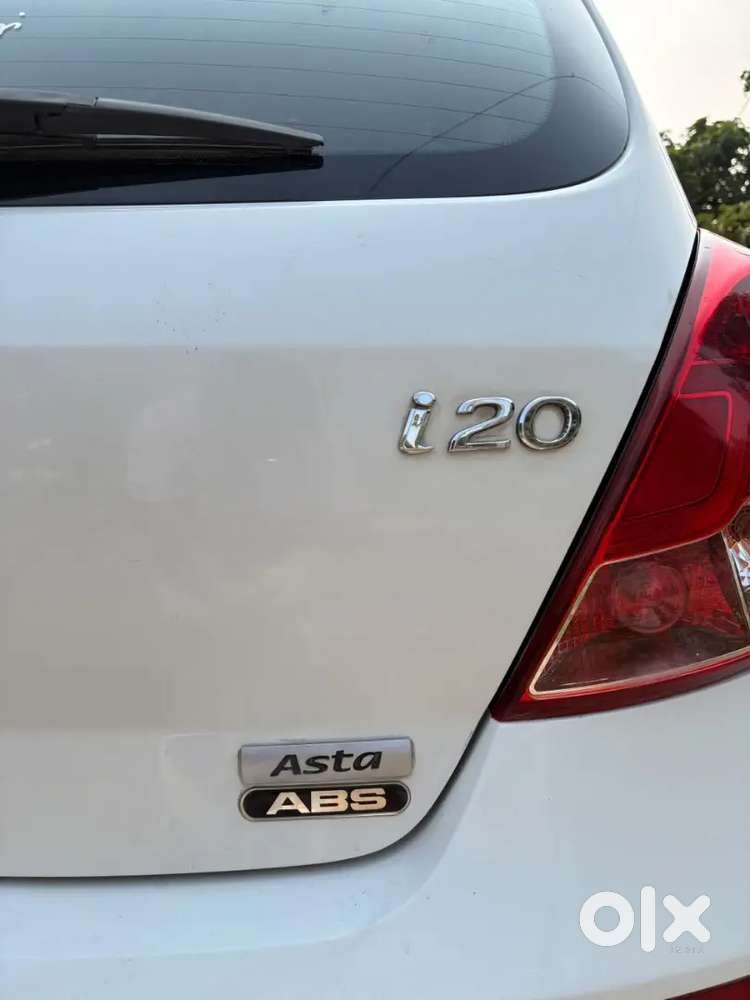 Hyundai I20 1.2 Asta 2013 September Model Top Variant Lady Driven Car.