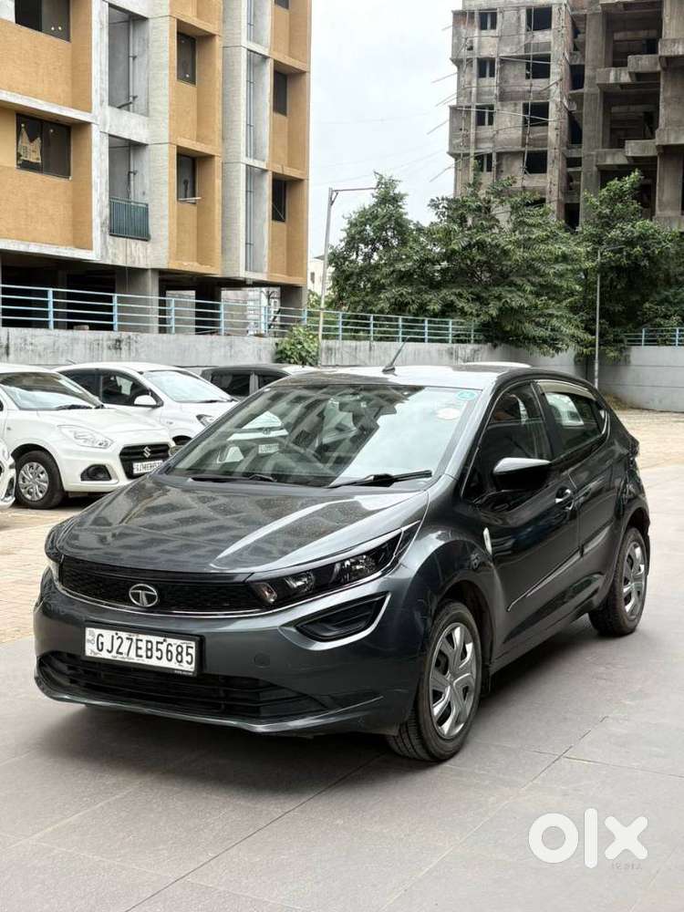 Tata Altroz 1.2 Xm Plus, 2022, Petrol