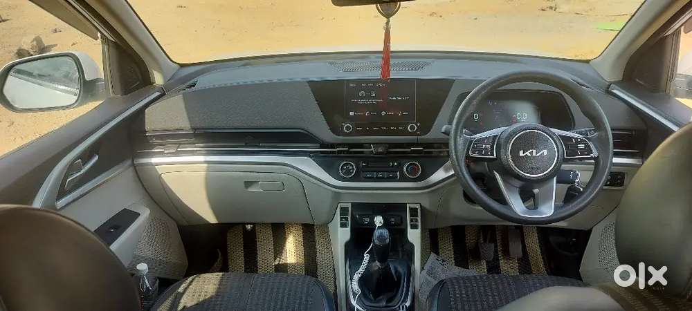 Kia Carens 2023 Diesel 44000 Km Driven