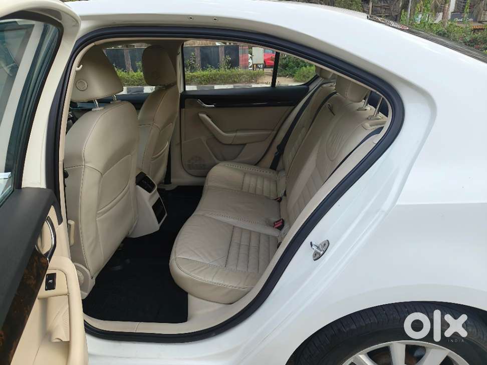 Skoda Octavia 1.8 Elegance Tsi At, 2016, Petrol