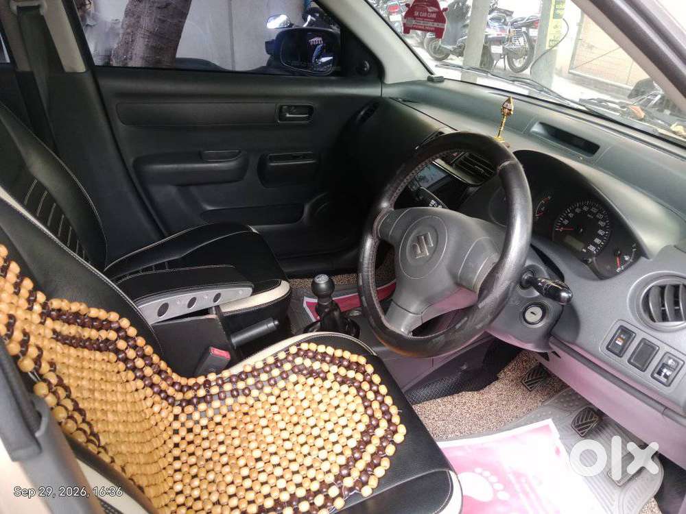 Maruti Suzuki Swift Dzire Lxi Optional-o, 2010, Petrol