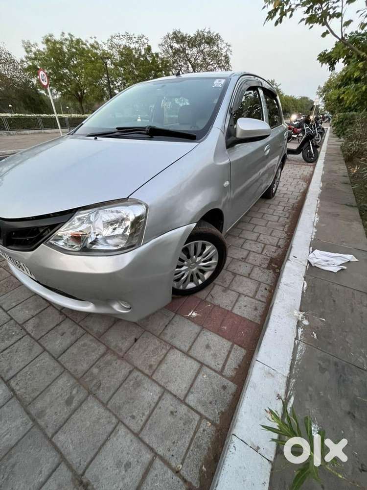 Toyota Etios Cng, Kilometers With Company Record