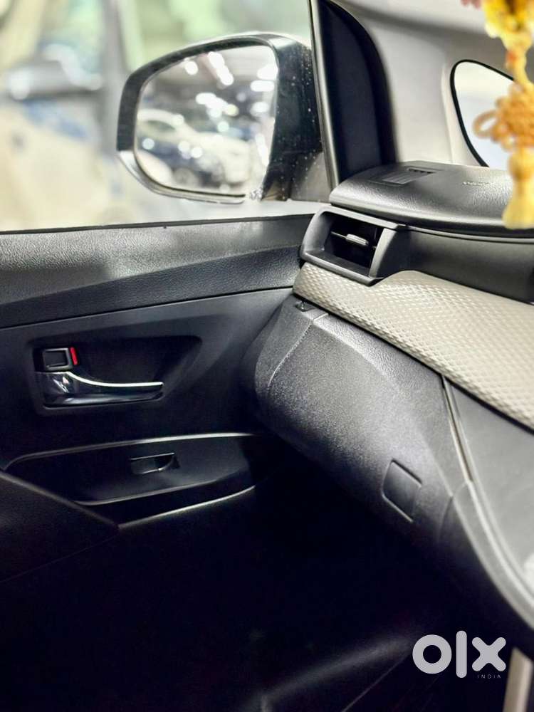 Toyota Innova Crysta 2.8 Gx At 8s, 2017, Diesel