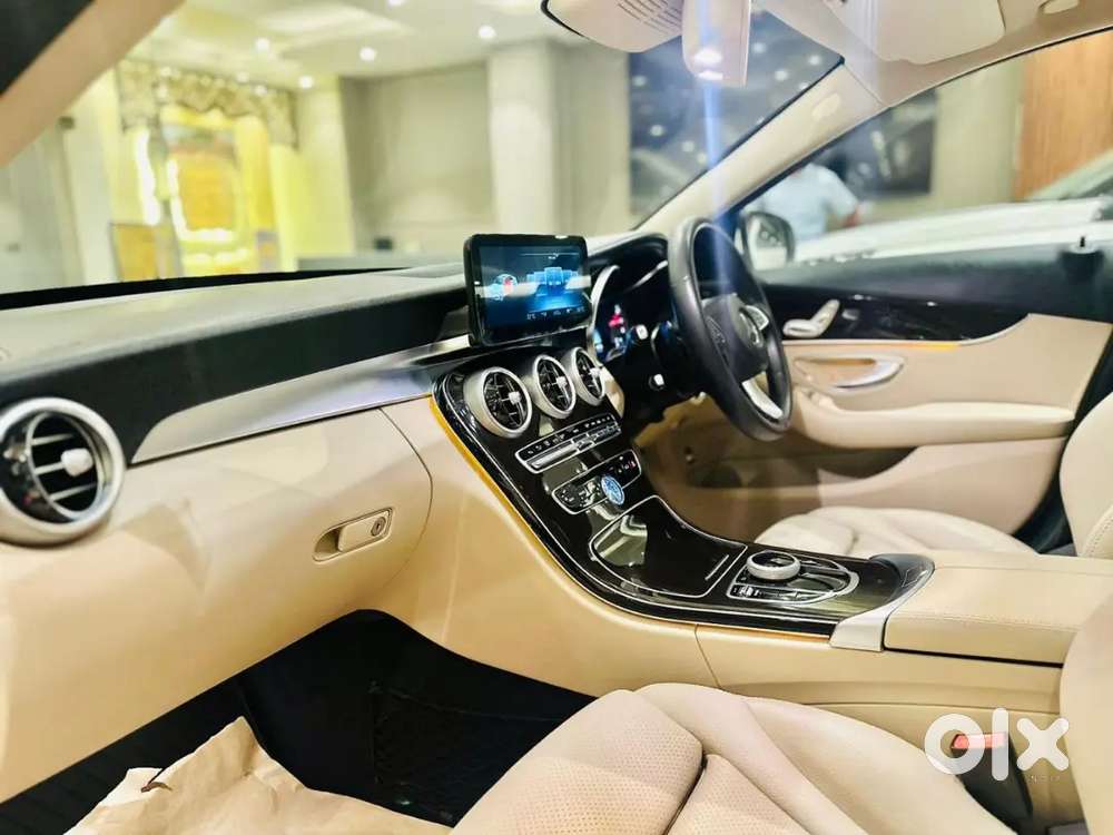 Mercedes-benz C Class 2017 Petrol 61500 Km Driven