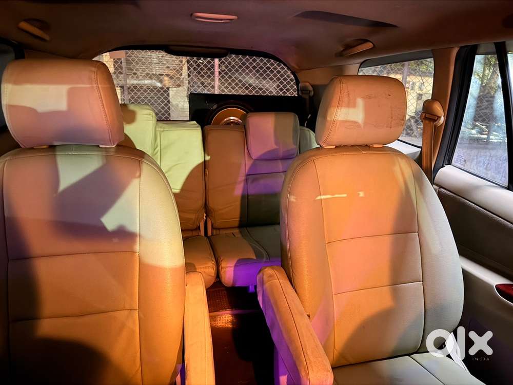 Toyota Innova 2.0 V 2005 Petrol + Cng Excellent Condition