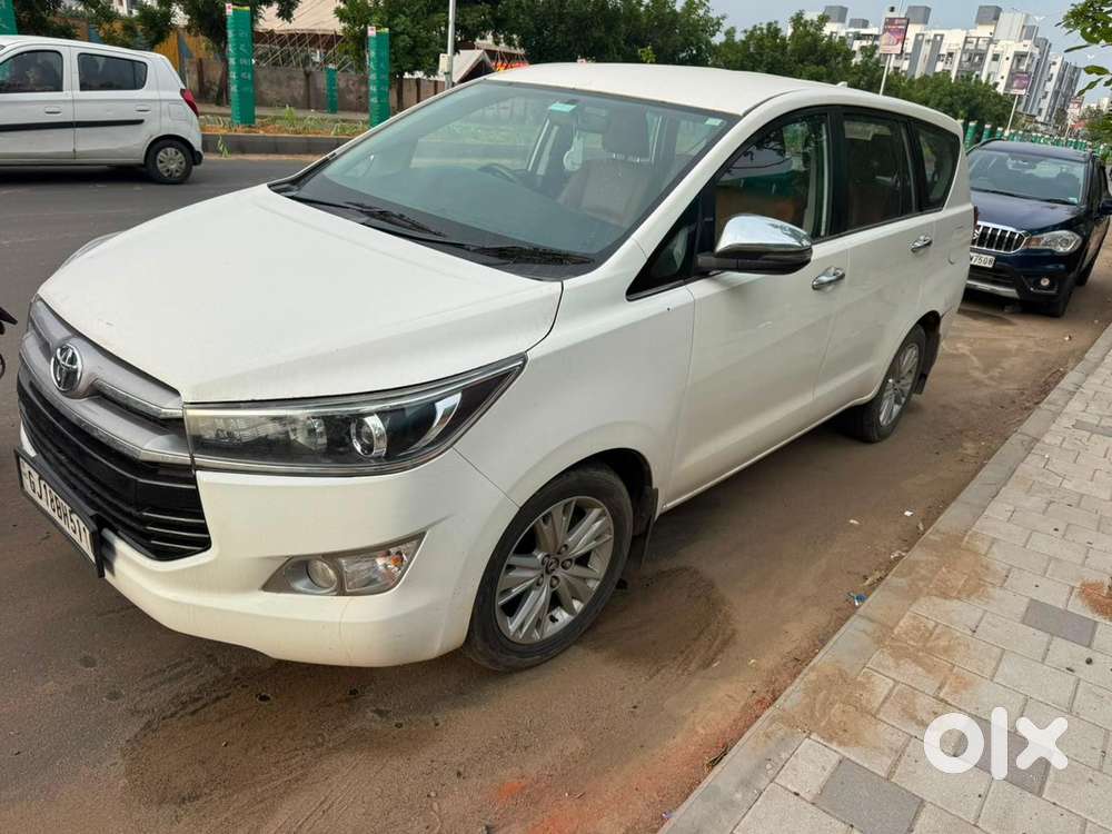 Toyota Innova Crysta 2018