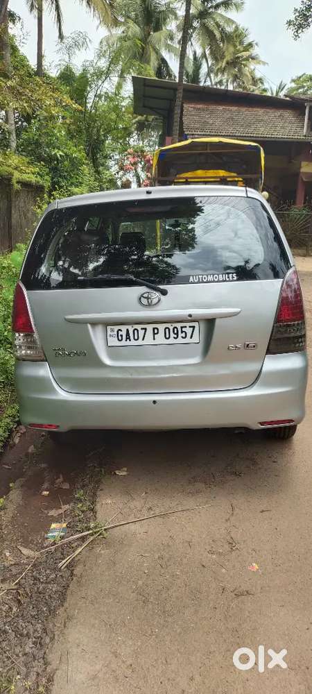 Toyota Innova 2009 Diesel, Rs,4,20,000/-neg.