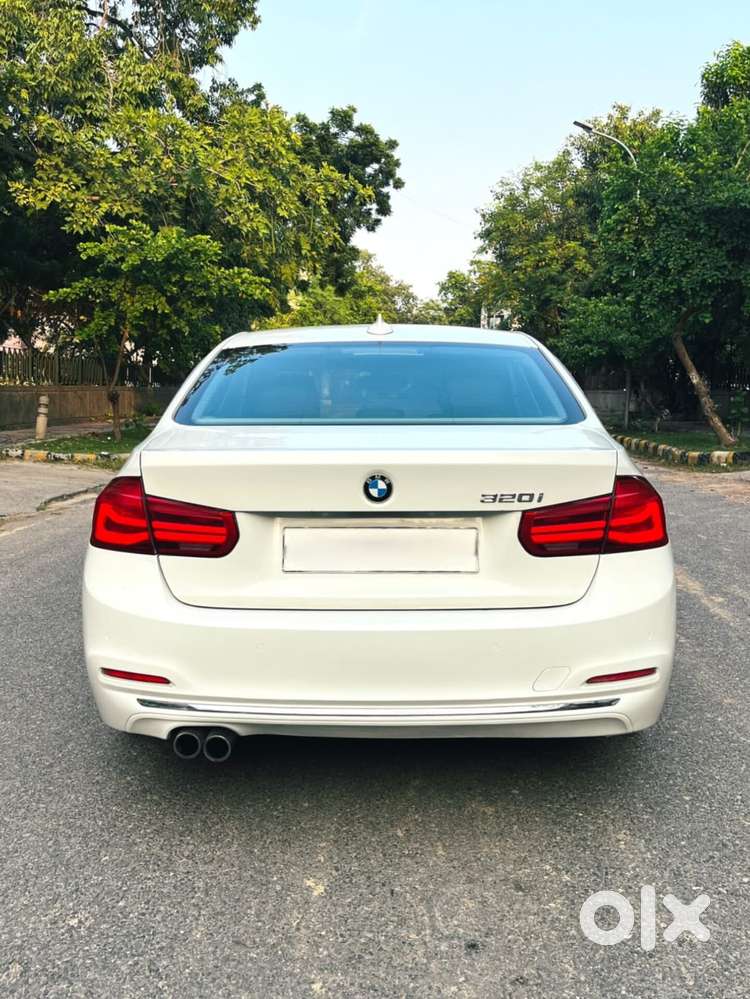 Bmw 3 Series 2.0 320i Luxury Line, 2016, Petrol