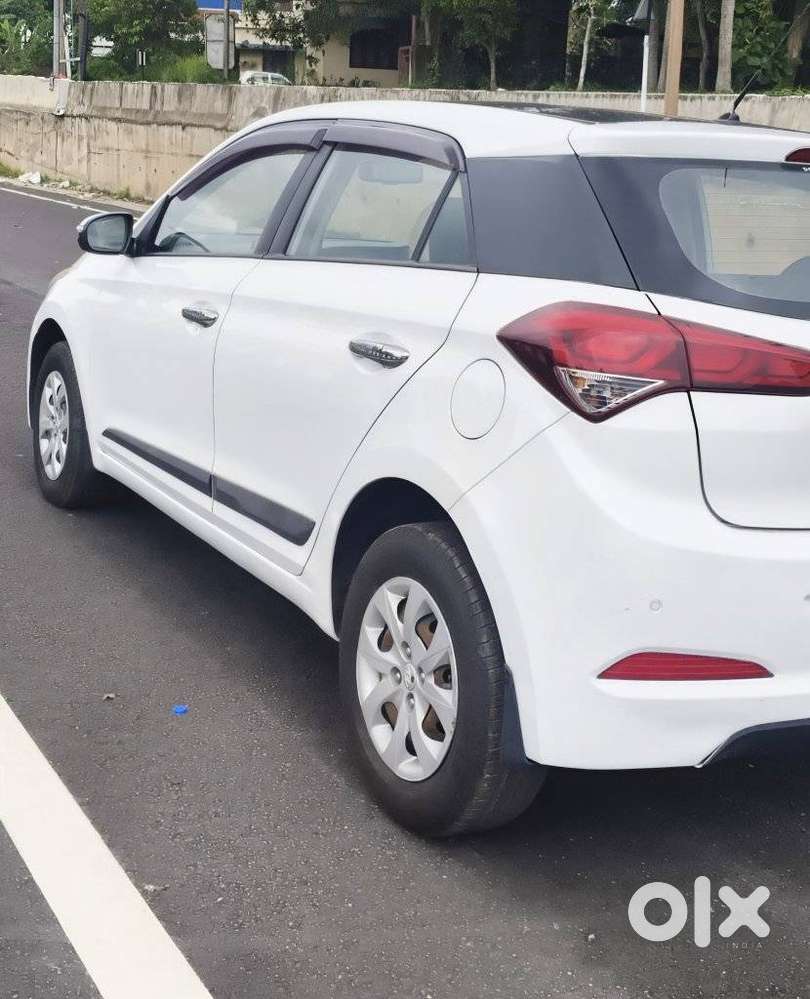 Hyundai I20 Sportz 1.2 Bs-iv, 2015, Petrol