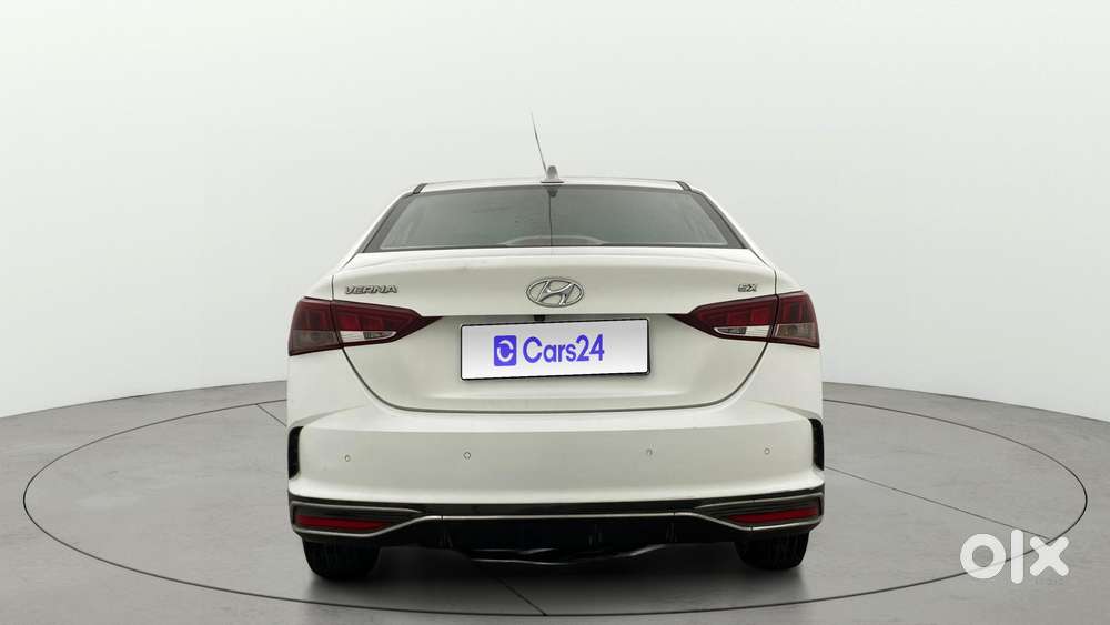 Hyundai Verna 1.5 Sx (o) Vtvt Ivt, 2021, Petrol