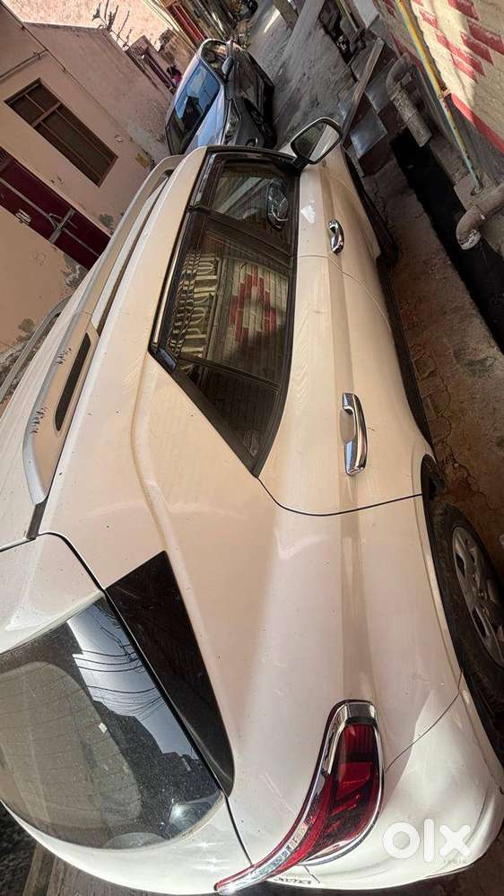 Hyundai Venue 2019 Petrol 65000 Km Driven