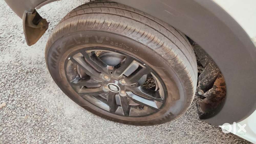 Renault Triber Rxz, 2022, Petrol