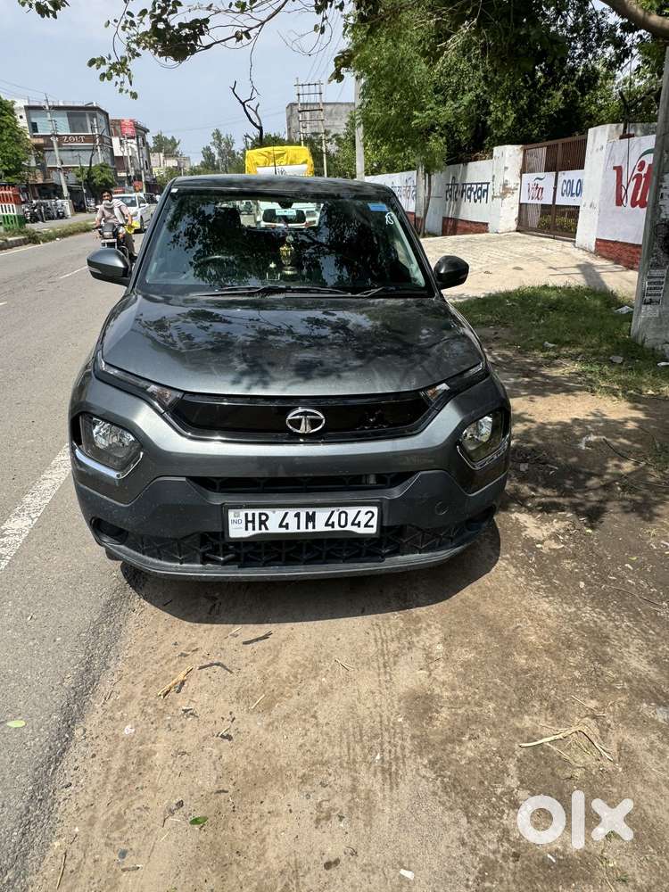 Tata Punch Facelift Pure (o), 2023, Petrol