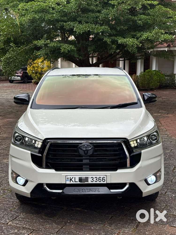 Toyota Innova Crysta 2.8z Automatic, 2018, Diesel
