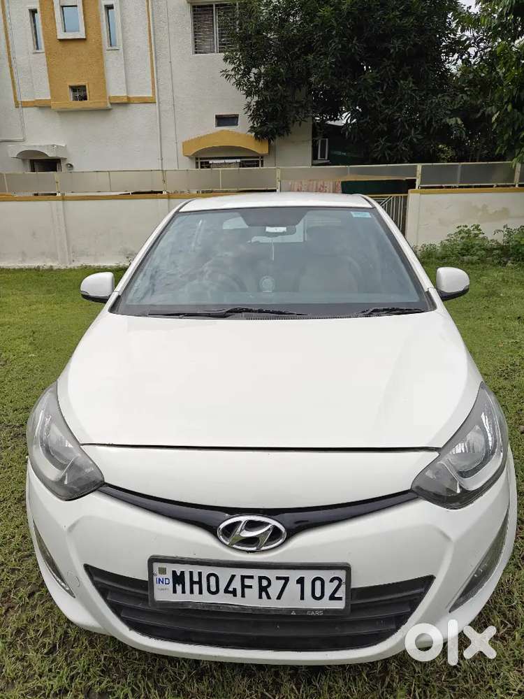 Hyundai I20 Sportz Petrol 2012