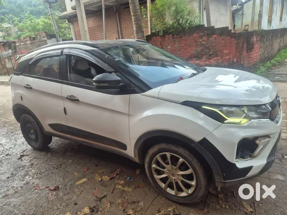 Tata Nexon 2023 Petrol 65000 Km Driven
